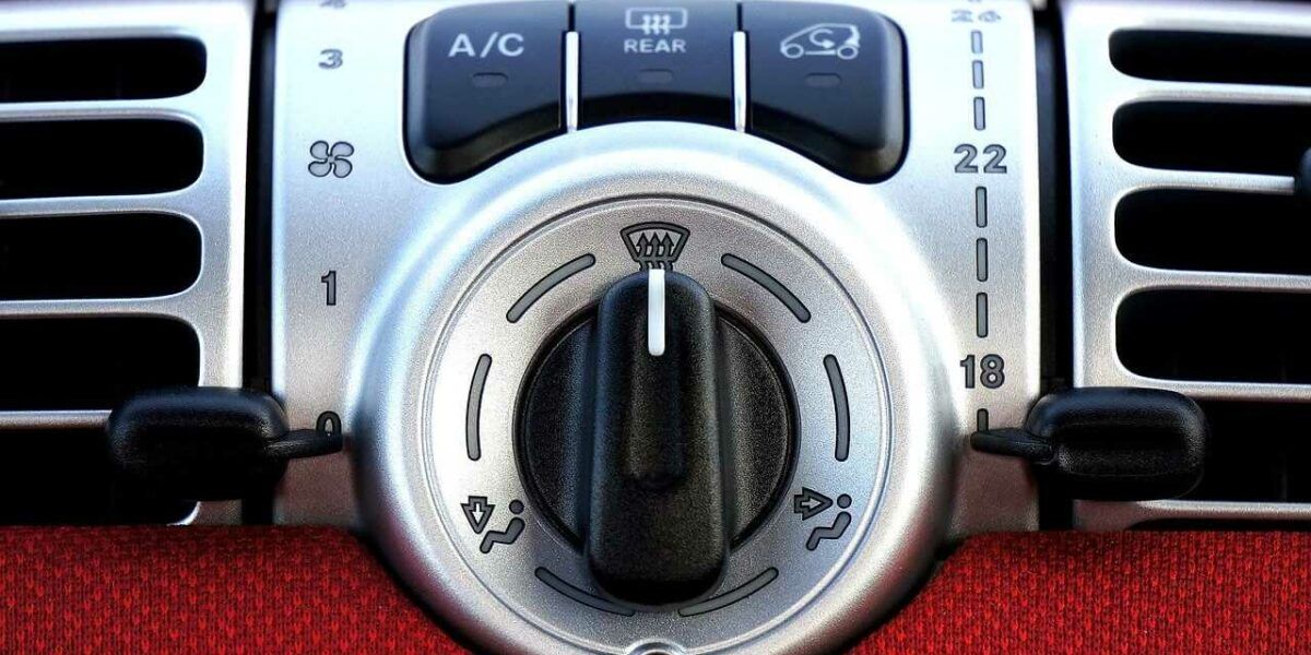 Proces odnawiania efektywności systemu chłodzenia w samochodzie – jak przebiega?